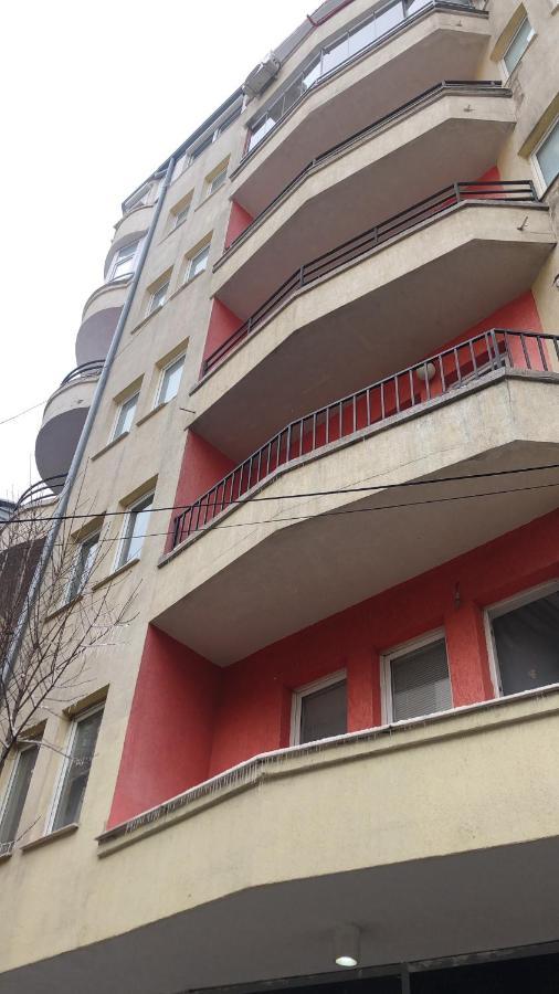 Ora-Prn,Cosy Apartment In The City Center Pristina Exterior photo